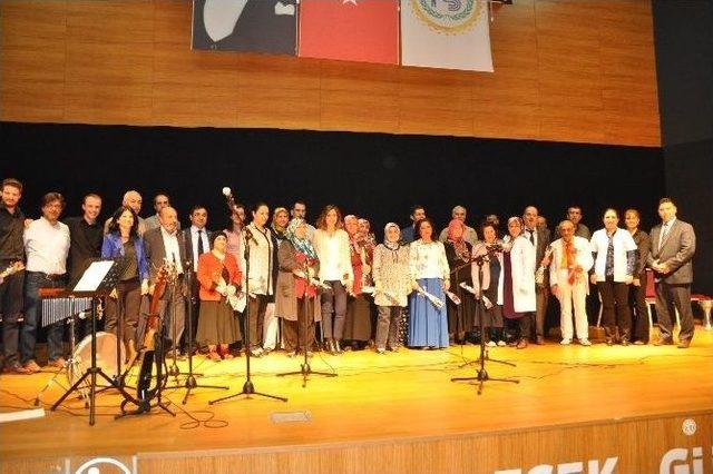 Bozüyük’te Toplum Ve Ruh Sağlığı Kursiyerlerinden Konser