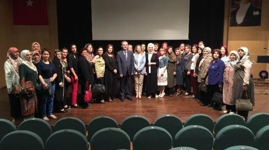Ak Parti Kadın Kollarından İstismara Karşı Eğitim