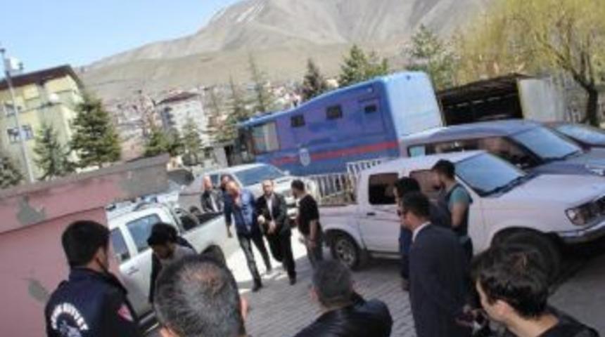 Hdp Ve Dbp Y&ouml;neticilerinin G&ouml;zaltına Alınması