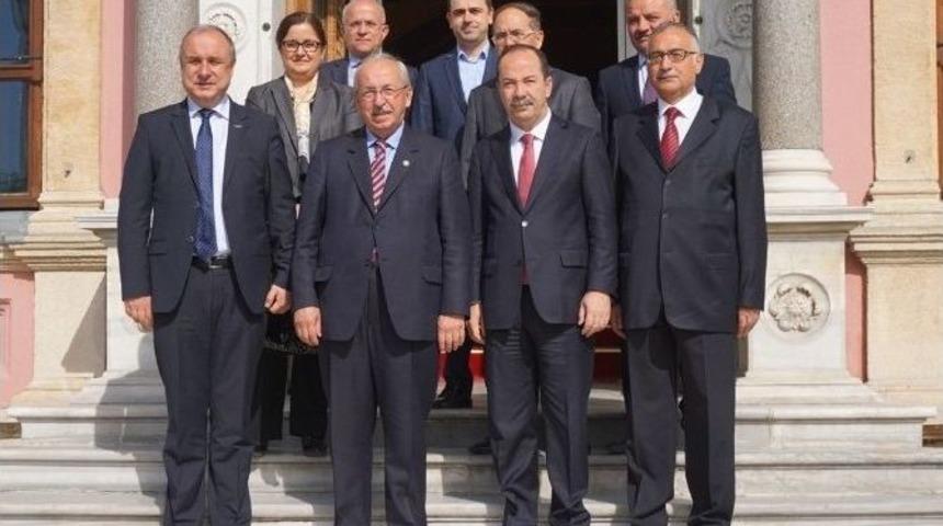 Başkan Albayrak Ve Teski Genel M&uuml;d&uuml;r&uuml; Başa, G&uuml;rkan&rsquo;ı Ziyaret Etti