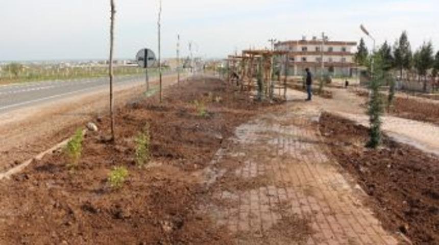 Özbek Parkında Çalışmalar Devam Ediyor