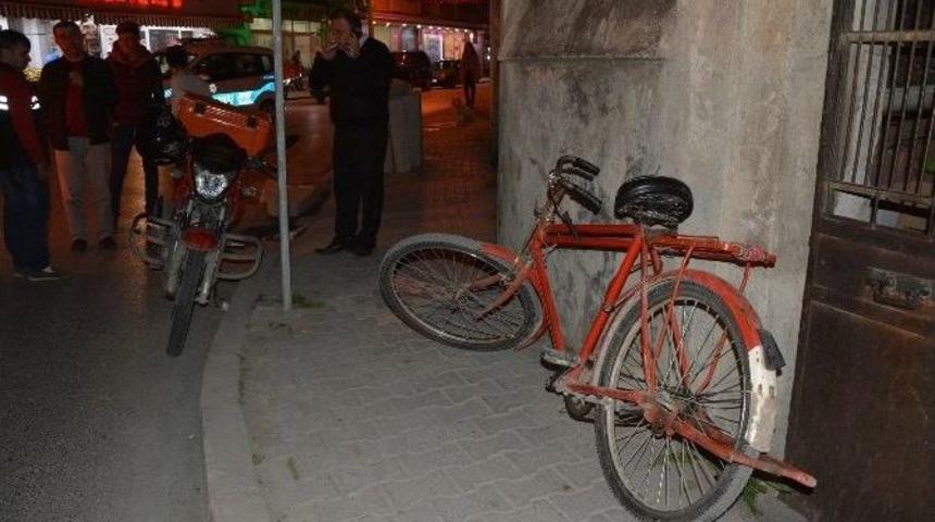 Motosikletle Bisiklet &Ccedil;arpıştı: 1 Yaralı
