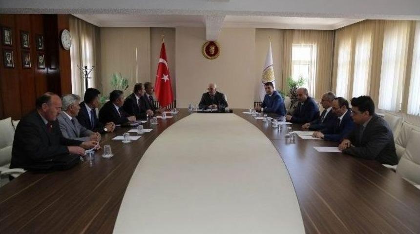 Vali Barut, İl Genel Meclisi Toplantısına Katıldı