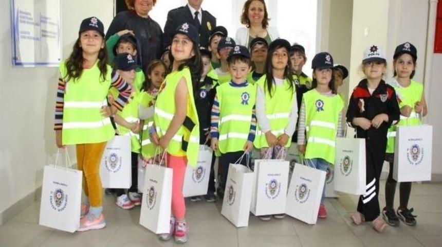 Anaokulu Öğrencilerinden Emniyet Müdürü Akay’a Ziyaret