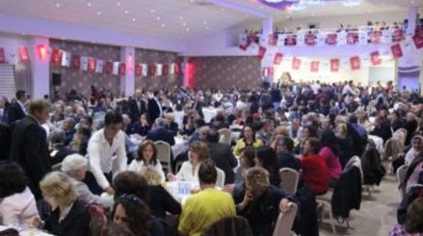 Chp &Ccedil;an İl&ccedil;e Teşkilatı Dayanışma Yemeğinde Buluştu