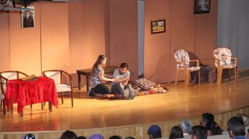 Seydişehir&rsquo;de &ldquo;sıra Kimde&rdquo; Oyunu Sahnelendi