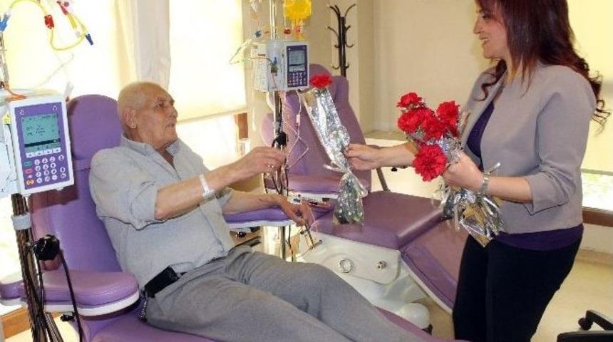 Onkoloji Hastalarına Moral Konseri