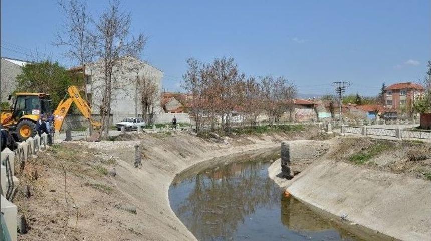 Tehlike Oluşturan K&ouml;pr&uuml; Değiştirildi