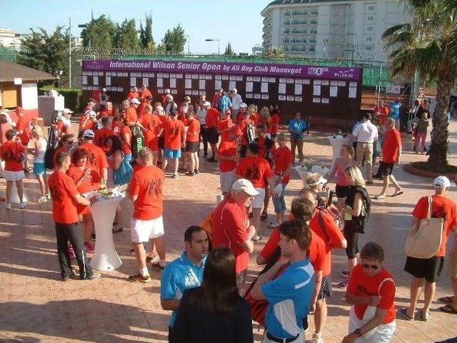 Wilson Senior Açık Tenis Turnuvası Manavgat’ta Başladı