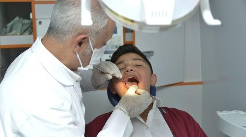 Gezici Diş Sağlığı Tarama Aracı İl&ccedil;elerde