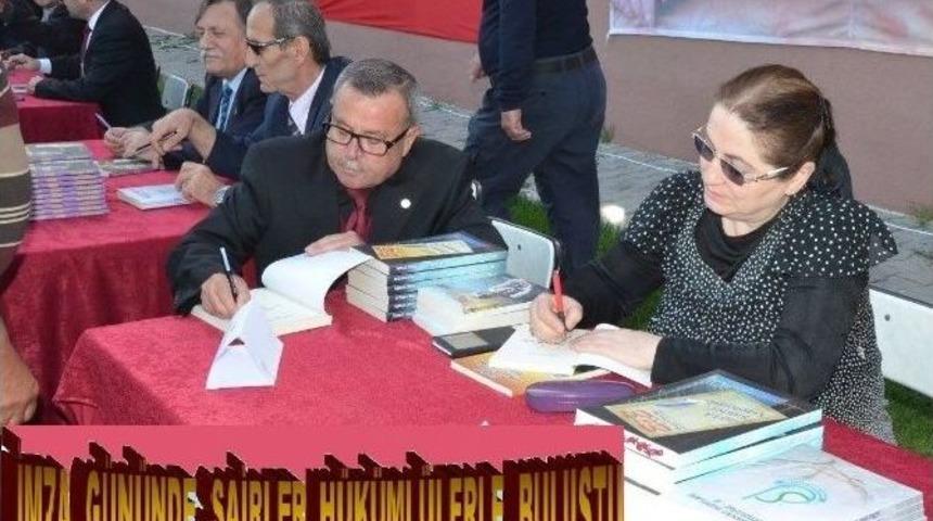 Şairler H&uuml;k&uuml;ml&uuml;lerle Buluştu