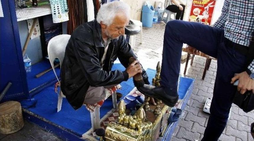 Yanlış Tedavi Hayatını Kararttı, Pes Etmedi