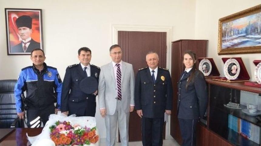 Boz&uuml;y&uuml;k&rsquo;te Polis Haftası Etkinlikleri