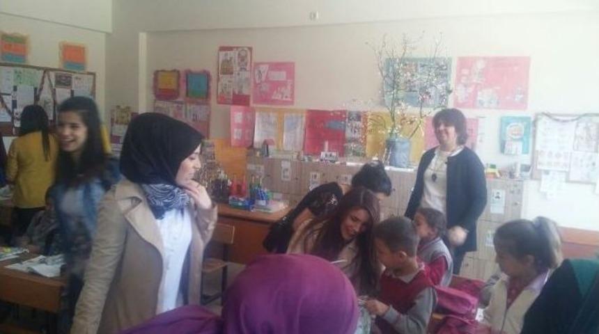 &Uuml;niversiteli Gen&ccedil;ler G&ouml;n&uuml;l Aldı