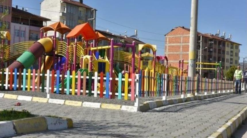 Turhal Belediyesi Park Ve Bah&ccedil;e &Ccedil;alışmaları