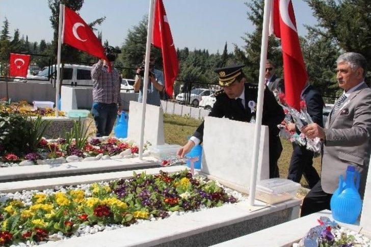 Şehit Polisler Mezarı Başında Anıldı G4