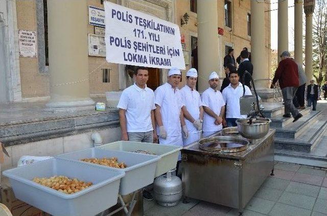 Eskişehir Polisinden Şehitler İçin Mevlit