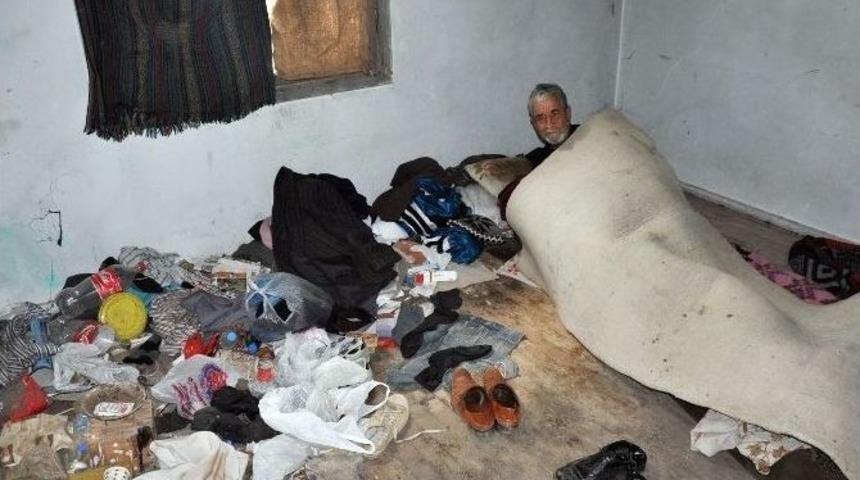 75 Yaşında Cezaevine Girdi