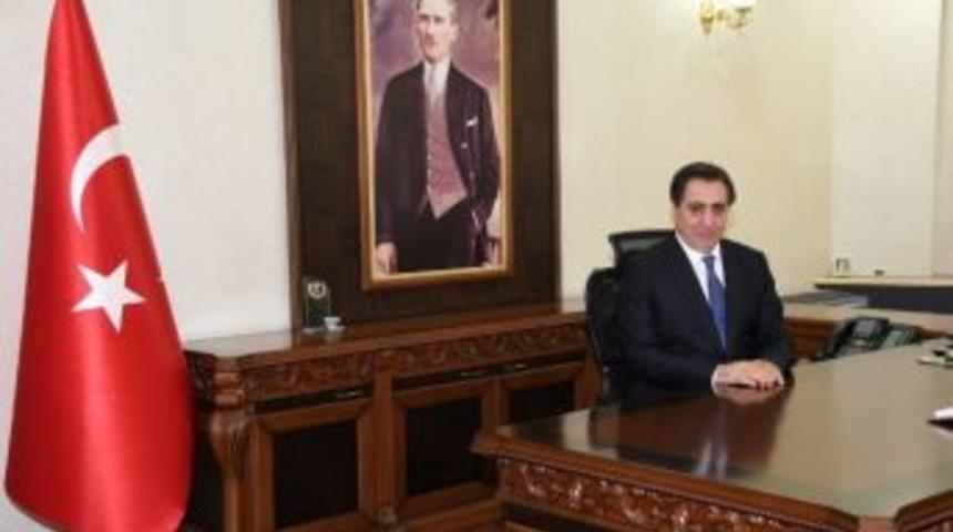 Şanlıurfa Valisi İzzettin Küçük Kandil Mesajı Yayımladı