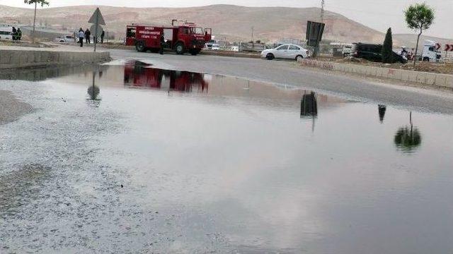 Çalıntı Ham Petrol Taşıyan Kamyon Devrildi