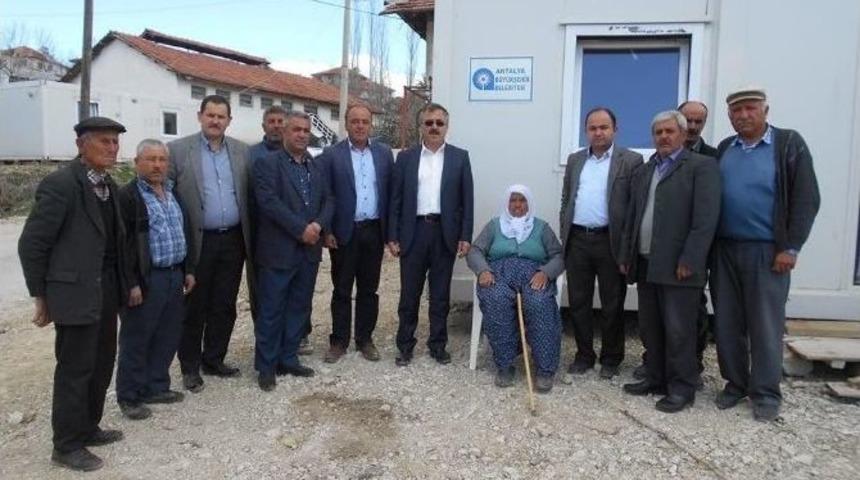 Evi Yıkılan Ayşe Nineye Yeni Yuva