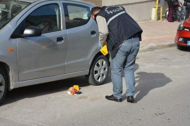 Silah Çeken Şahıs Polisten Kaçamadı