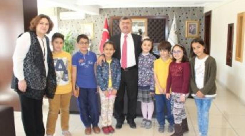 Başkan Akdoğan&rsquo;dan &Ccedil;ocuklara &rsquo;bisiklet Yolu&rsquo; M&uuml;jdesi