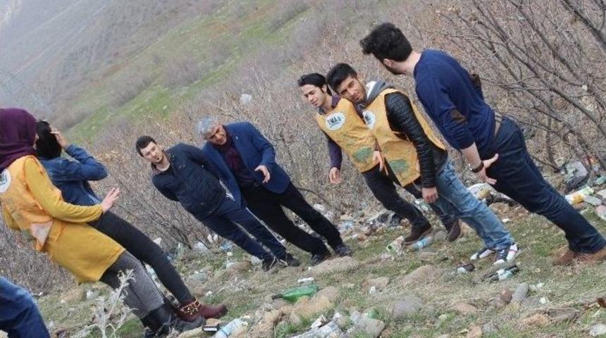 Doğa &Ccedil;&ouml;plerden Arındırıldı