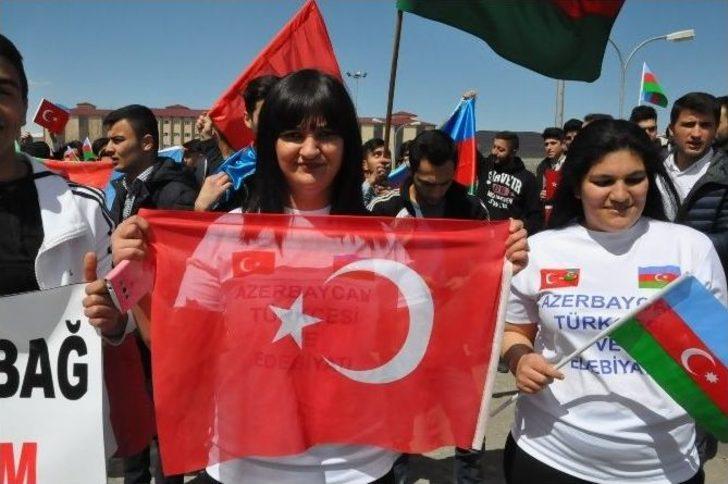 Kafkas Üniversitesi Öğrencilerinden Ermenistan’a Tepki G2