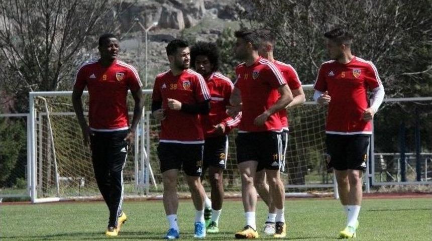 Kayserispor Antalya&rsquo;ya Bileniyor