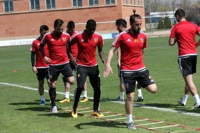 Kayserispor Antalya’ya Bileniyor