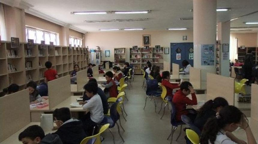 Gkv&rsquo;li İlkokul &Ouml;ğrencileri Kitap Ve &Ouml;yk&uuml;ler Yazdı
