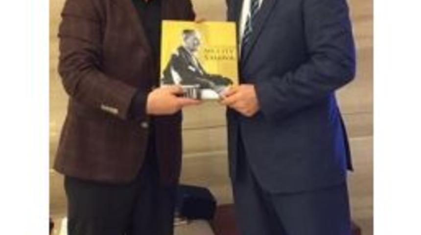 Salman&rsquo;dan Şangay Başkonsolosu Şahin&rsquo;e Ziyaret