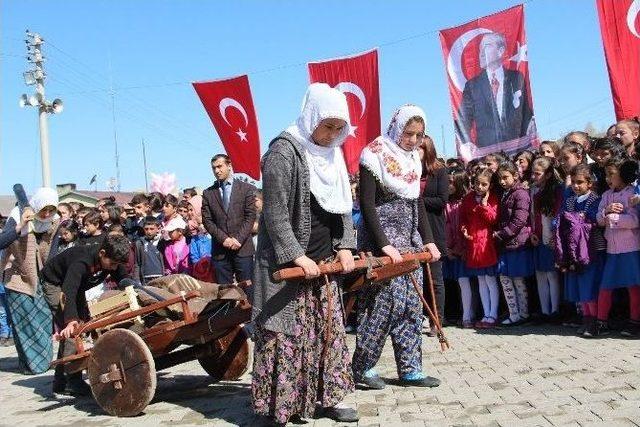 Şenkaya İlçesinin Düşman İşgalinden Kurtuluşunun 98. Yıldönümünü Büyük Bir Coşkuyla Kutlandı