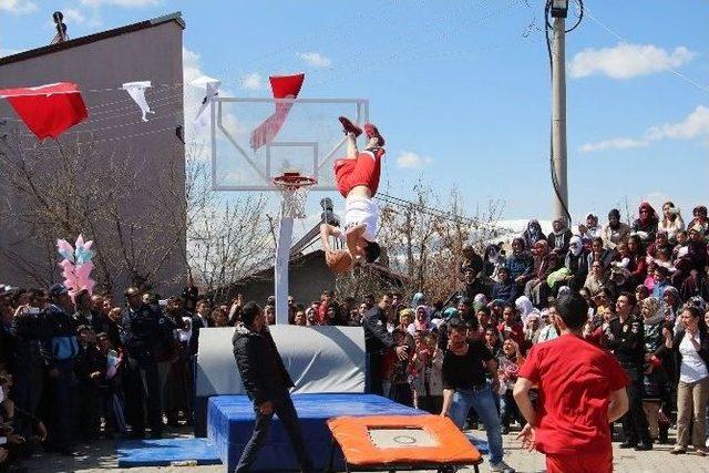 Şenkaya İlçesinin Düşman İşgalinden Kurtuluşunun 98. Yıldönümünü Büyük Bir Coşkuyla Kutlandı