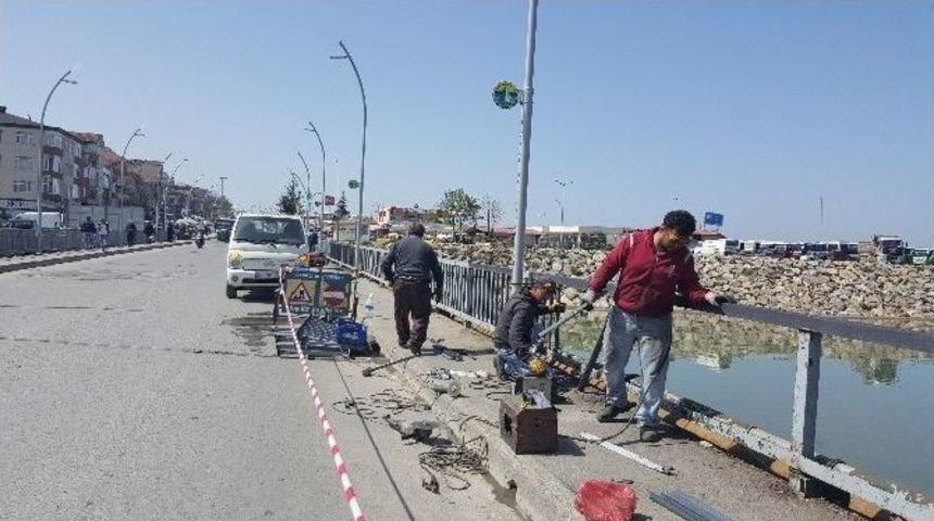 Alaplı K&ouml;pr&uuml;s&uuml; Bakıma Alındı