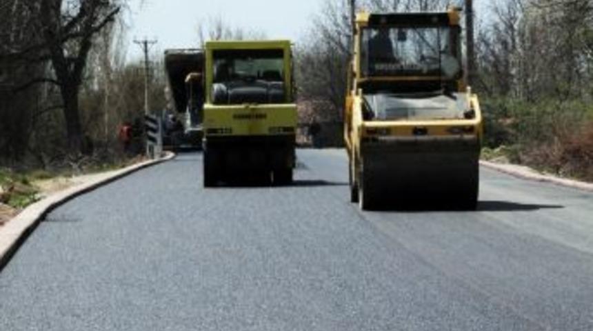 Altyapısı Tamamlanan B&ouml;lgeler Asfaltlanıyor
