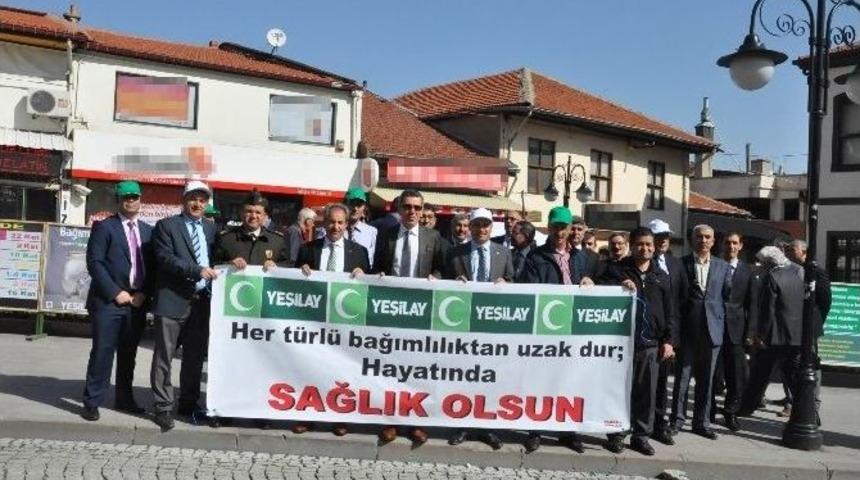 Akşehir&rsquo;de Yeşilay&rsquo;dan Sağlık Olsun Standı