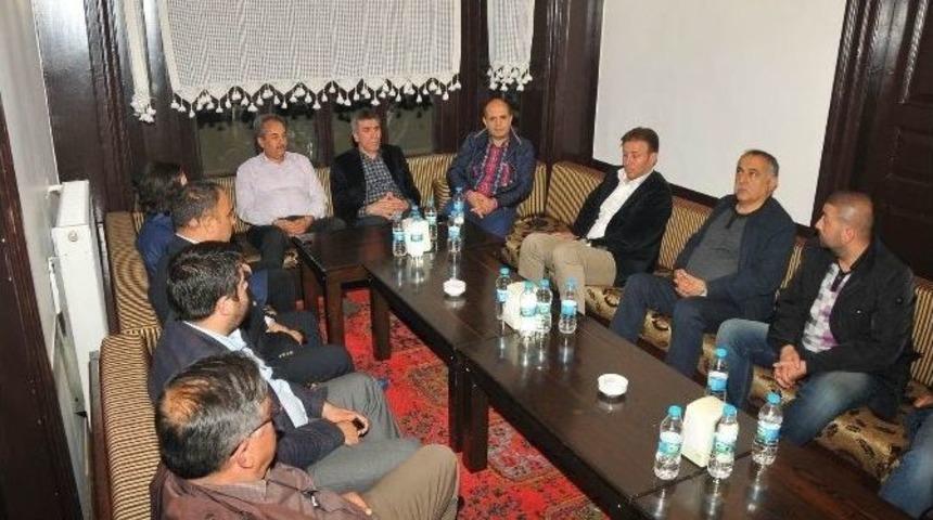 Akşehirli Heyet Malezya&rsquo;kaki Fuardan D&ouml;nd&uuml;