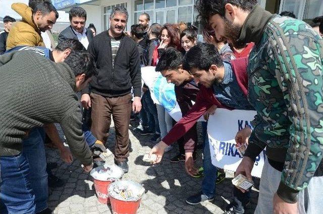 Sarıkamış’ta Akademisyenler İle Öğrenciler Sigarayı Bıraktı