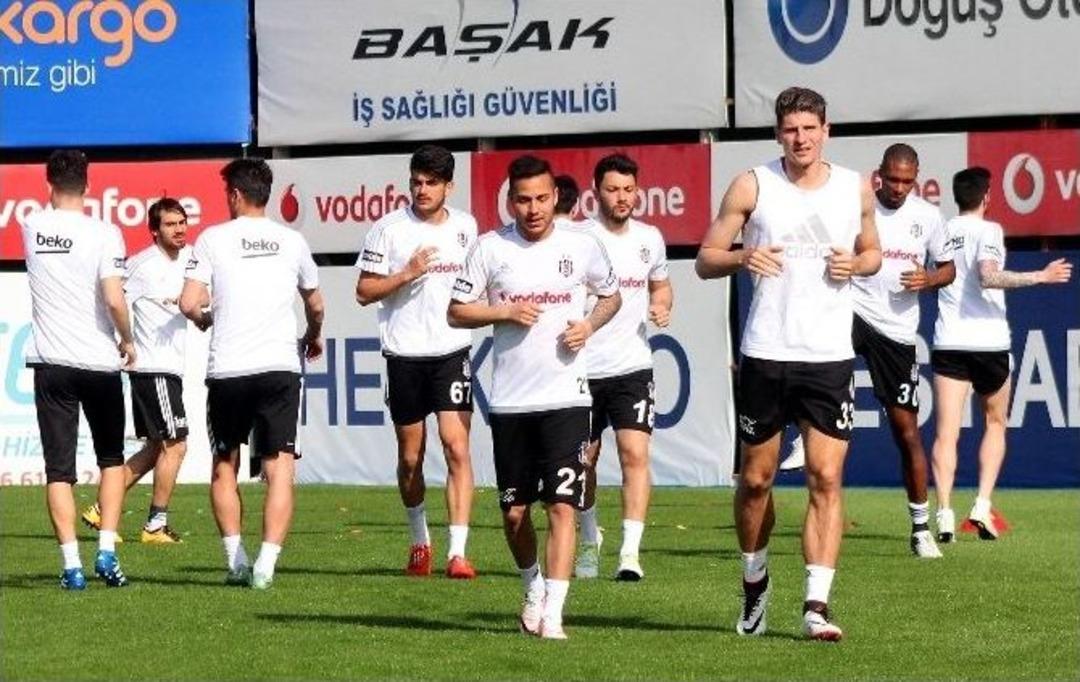 Beşiktaş&rsquo;ta Neşeli İdman