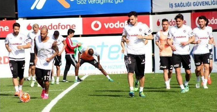 Beşiktaş’ta Neşeli İdman G1