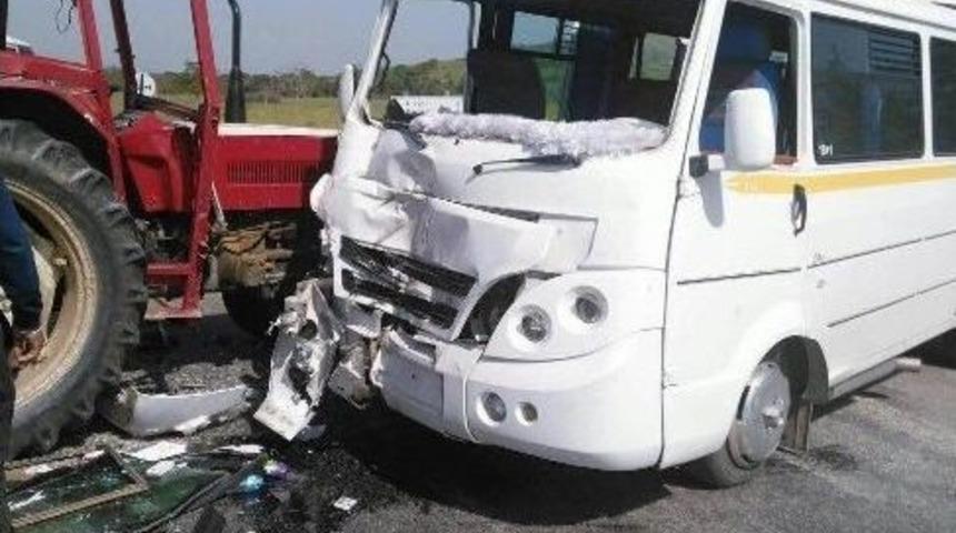 İzmir&rsquo;de Faciadan D&ouml;n&uuml;ld&uuml;: 21&rsquo;i &Ouml;ğrenci 24 Yaralı