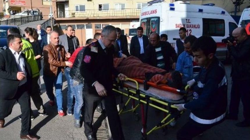 Madende Ölen İşçiden Geriye Çizmeleri Kaldı