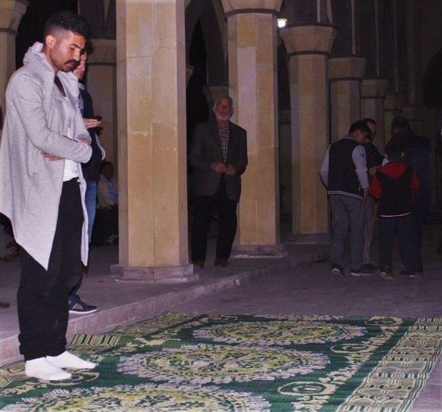 Kırşehir’de Hoca Ahmed Yesevi Camii Merkezli Regaip Kandili Karşılandı