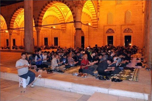 Selimiye Camii Regaip Kandili’nde Doldu Taştı