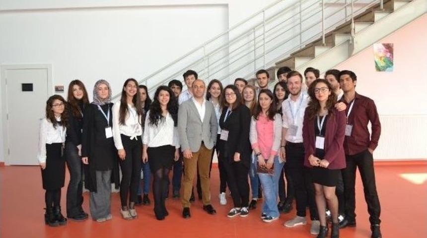 Bahadır Kul, Projelerinin Hikayelerini &Uuml;niversite &Ouml;ğrencileriyle Paylaştı