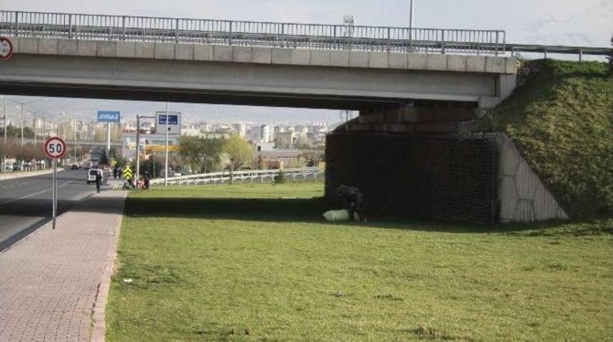 Ş&uuml;pheli Paketten Yorgan &Ccedil;ıktı