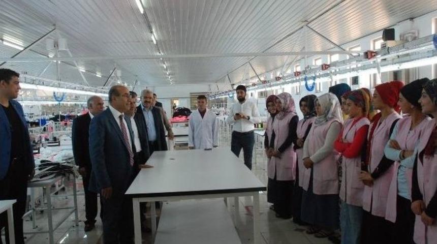 Vali Demirtaş, Osb&rsquo;de İş&ccedil;ilerle Bir Araya Geldi