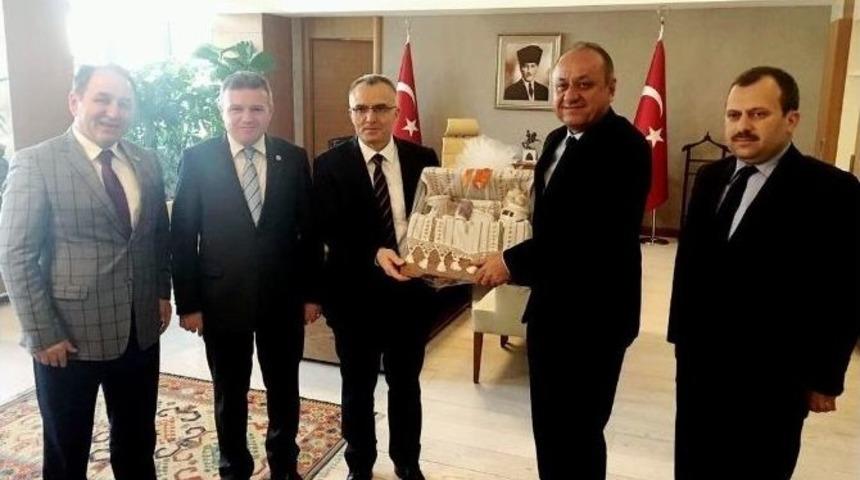 Kastamonu Milletvekilleri Bakan Ağbal&rsquo;ı Ziyaret Etti